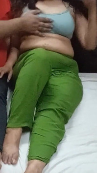 India maestra de la universidad y estudiante folla hardcore