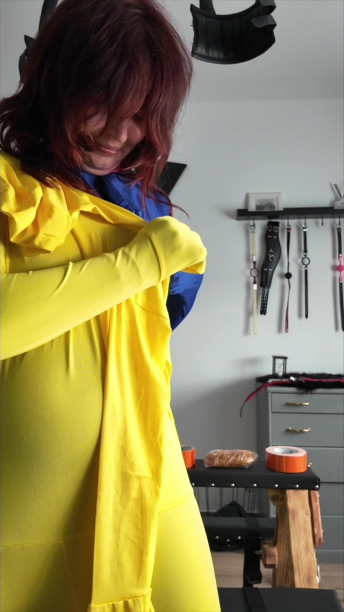 Elena917: Kafes esareti, ekin şaplak orgazmları, zentai katmanlama
