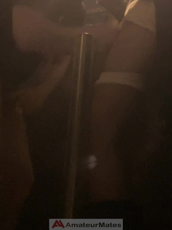 AmateurMates: Jules는 클럽에 있었고 이 귀여운 트윈크에게 화장실에서 그와 합류하라고 말했습니다...