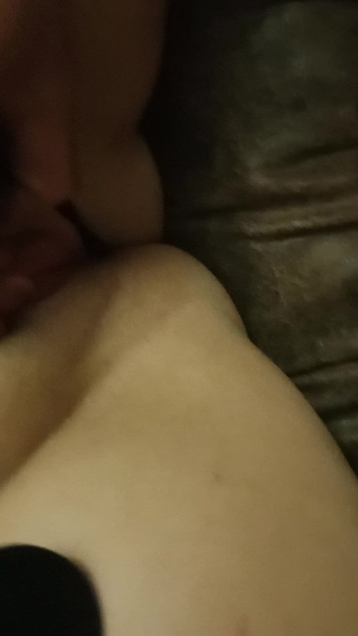 HappyPeach26Shake: Redhead Curvy MILF Enjoys Caresses-2