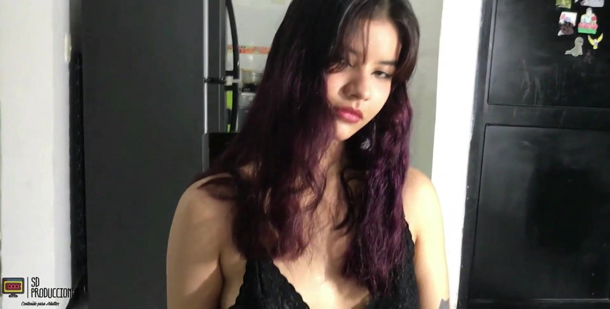 MAFELAGO: После хорошего минета я трахаю киску моей возбужденной сводной сестры