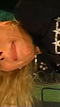 Ggg německý gangbang - pochcaná a bezmocná