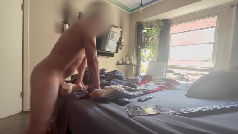 ScottyNaughty69: Streicheln und ficken mit offenem Fenster, damit jeder zuschauen konnte!...