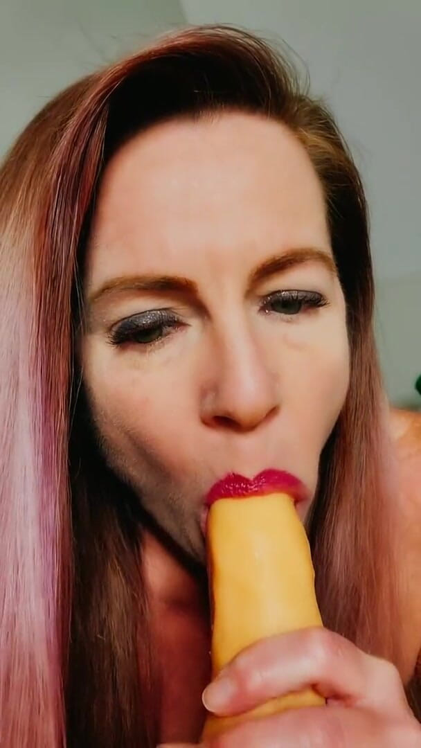 Nikki Nevada: Cellphone POV riding male torso sex doll