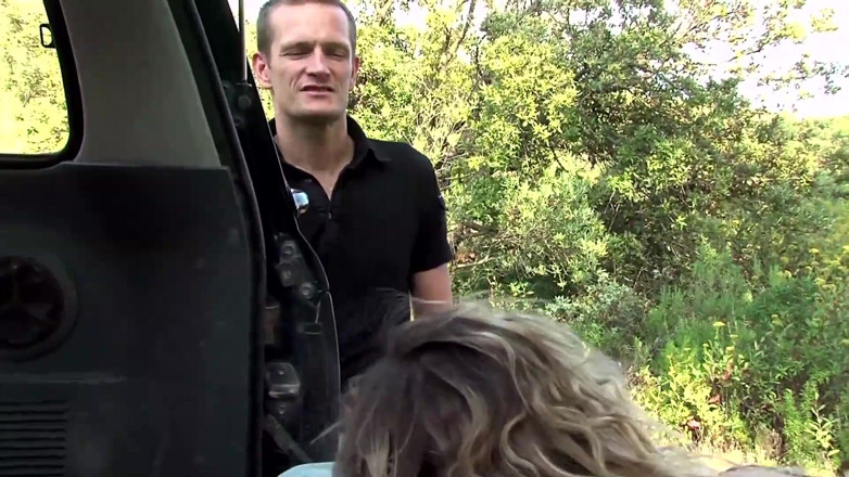 Real Home Made: Pussy licking double penetrated anal threesome in the car