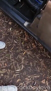 Extraño de crucero duro lucha contra la gran polla de papá en la pista