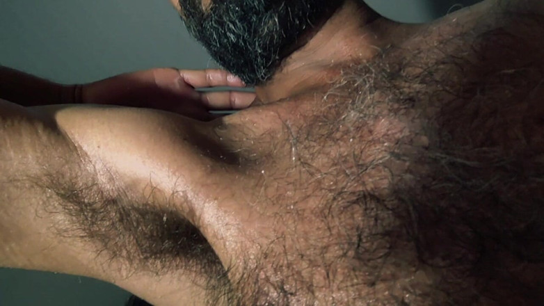 Rock F hairy: Moist Body