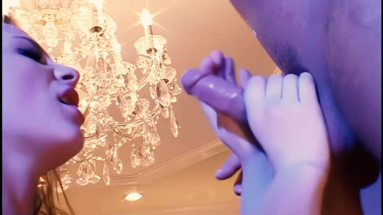 BestPorn85: Pieprzona brunetka milf