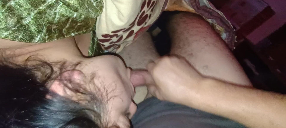 Ionut899: Nevlastní otec používá moje ústa a hrdlo, takže můžeš uvnitř mě