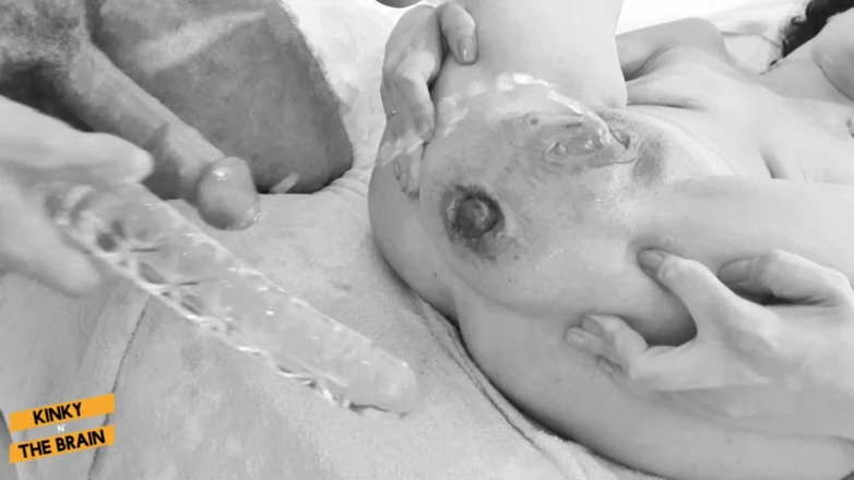 Kinky N the Brain: Трах с двойным проникновением,, пролапс и сквирт