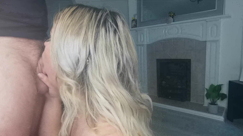 Holly Kitten: Messy snotty nose blowjob
