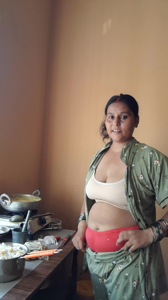 Puja555: Bhabhi Puja Blog memasak, mandi dan melancap