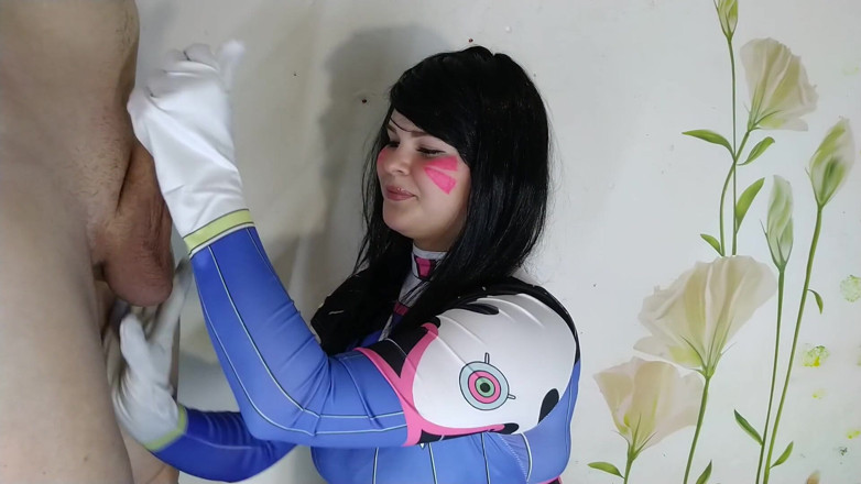 LizAngel: D.VA sucked a big dick