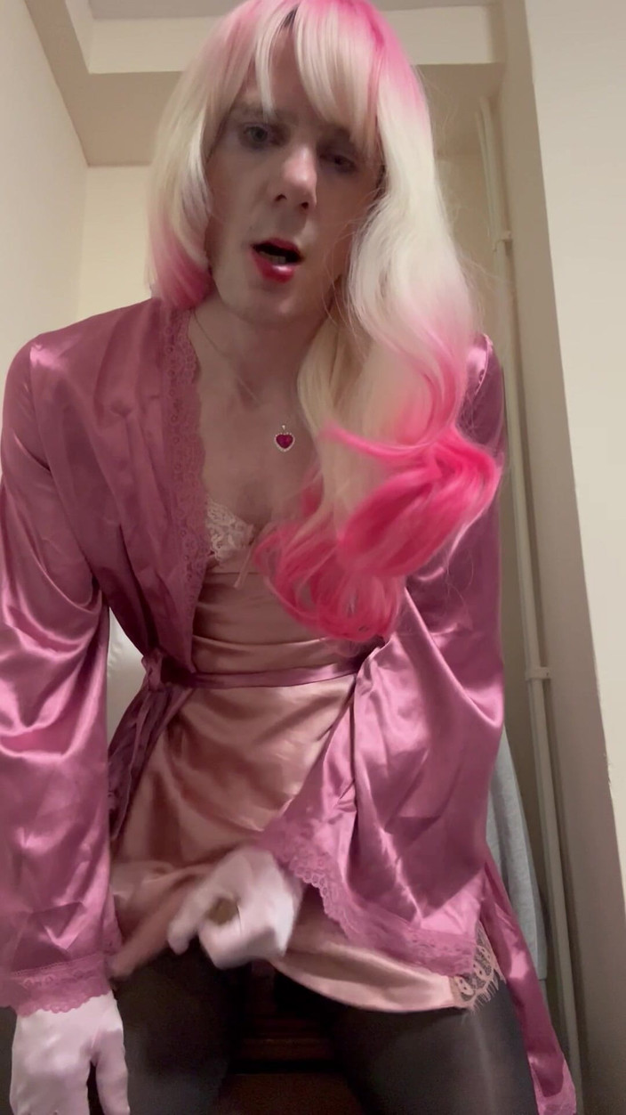 Jessica silk: Jess Silk dildoya biniyor