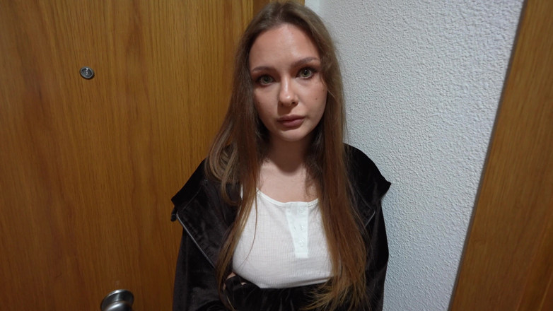 Alexa Poshspicy: Una vicina ha scoperto che suo marito la tradiva e...