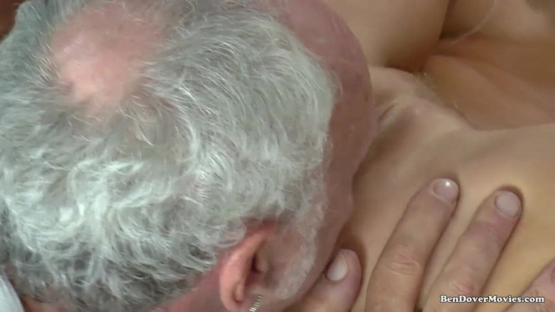 Ben Dover Movies: Carla Cox rencontre Ben Dover