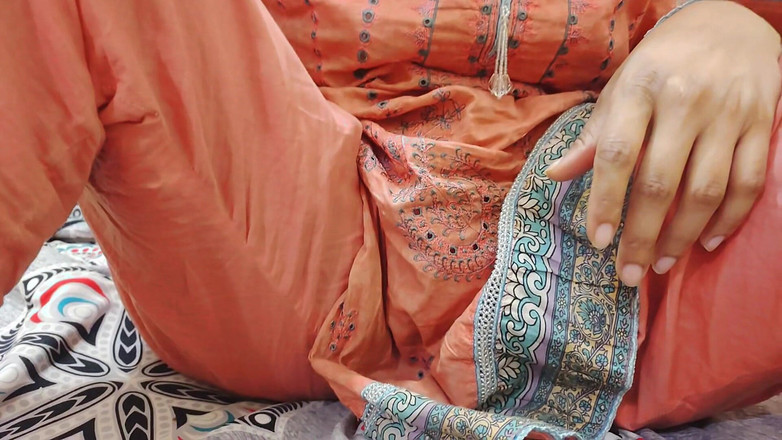 Sairaxsaim: 我试图说服巴吉，但她今天不同意。