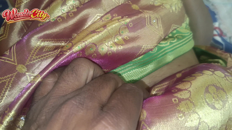 Palani69: Linda estructura de ama de casa caliente