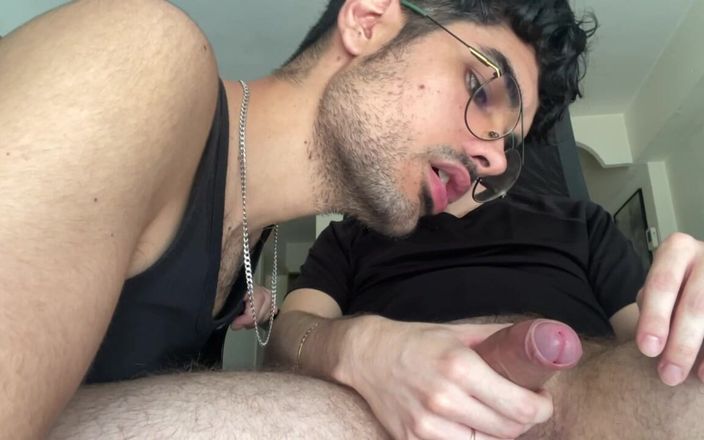 Nenesgaymers: Ich schlucke den cumshot meines freundes, wie lecker