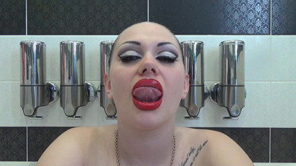Goddess Misha Goldy: Lip smelling, kissing, duck face with huge red lips