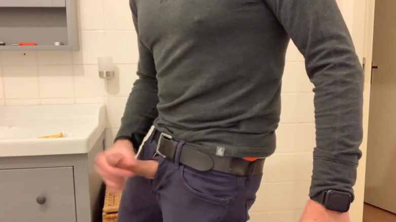 TJenner: Wichsen und auf meine jeans kommen - Verbal