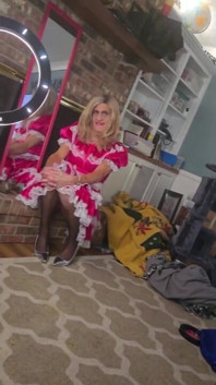 Cute Sissy Maid