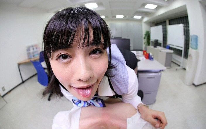 JAV hornyVR: 음탕하고 침을 흘리는 사무실 미녀와 키스 광란