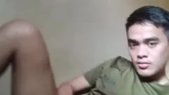 प्यारी Asia Fucker चुदाई वाले दोस्त की खोज कर रही है