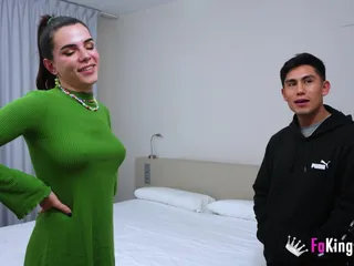Shemale jessica kate vú to tuyệt vời muốn có một cái đinh tốt khi những người theo dõi cô ấy