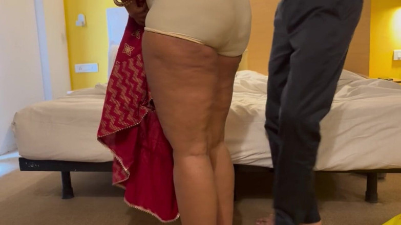 desi_babe1234: BBW Indian Teen Cheating for Big Cock Gets Amazing Fuck...