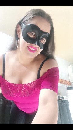 Valery Saenz xxx: Fantasme de belle-mère colombienne avec un gros cameltoe