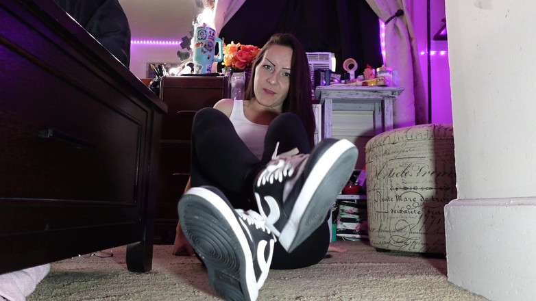 Raven Willow: 对 My Nikes 上瘾