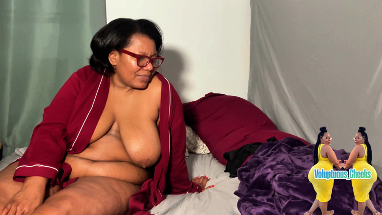 Voluptuous Cheeks: Sujo Filme Nite 1