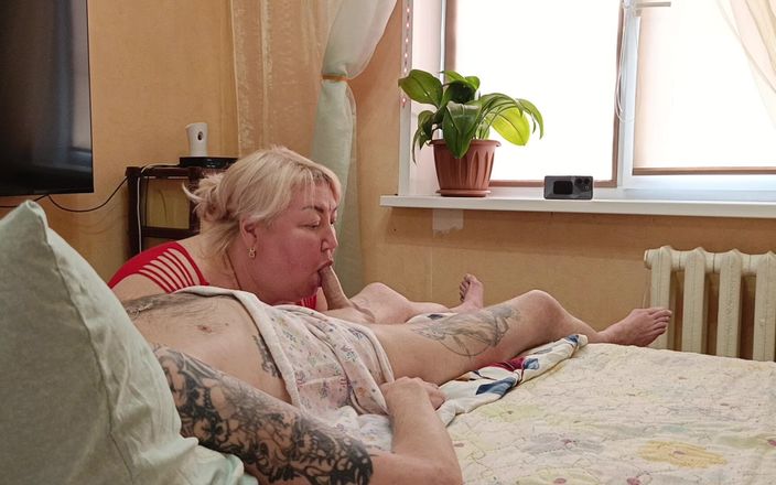 Zona901: Жадная до спермы подруга осушает ее яйца и глотает мясистую сперму