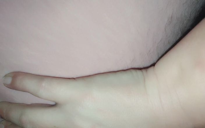 Nickyloves: 爱鸡巴的荡妇