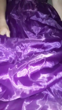 Masturbare cu bilă violetă din satin