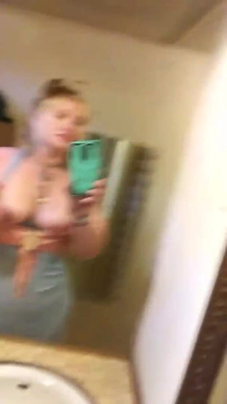 Twighla Reign: Un video per la mia amante lesbica... (parte 2)