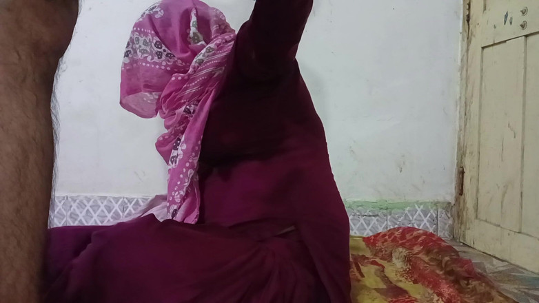 Bhabhi UP: Свекровь и зять яростно в ее доме
