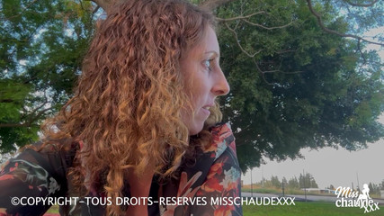 Misschaudexxx: Misschaudexxx, potěším se na lavičce