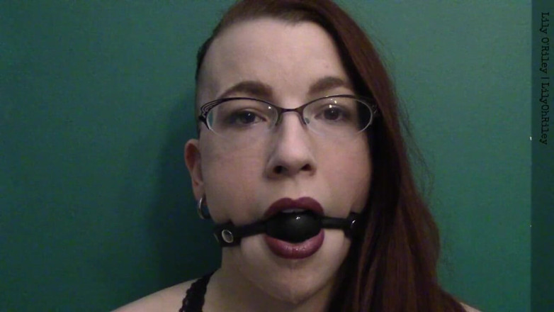 Lily O'Riley: Ballgag staring