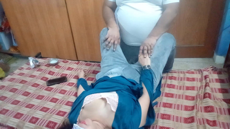 aliabegum: Verkliga indiska par viral - bengaliska par 
