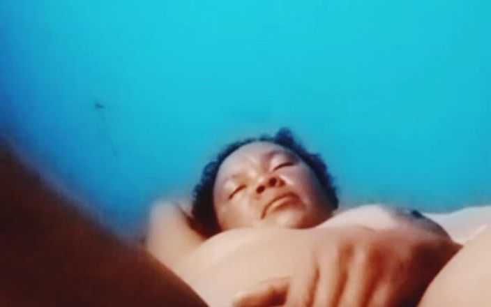 Me and my new slut: Alte geile masturbiert mit einem bbc-boy-liebhaber