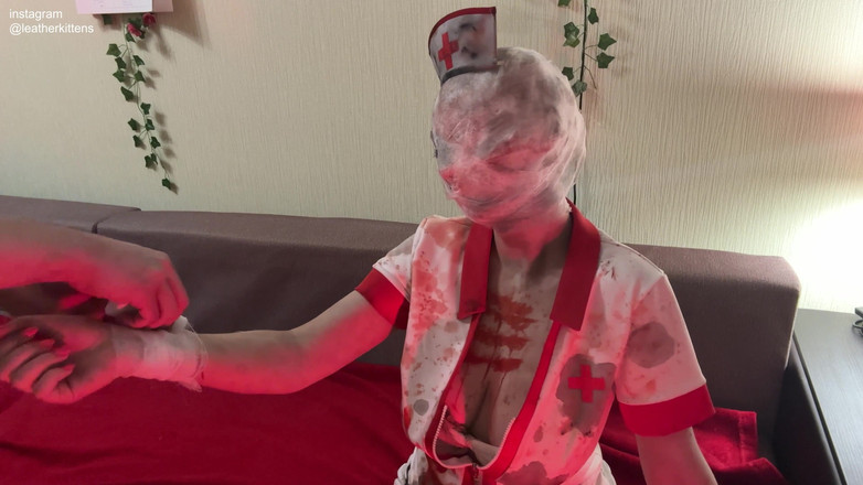 leathers_kittens: Une Infirmière De Silent Hill Est Venue Me Voir Un...