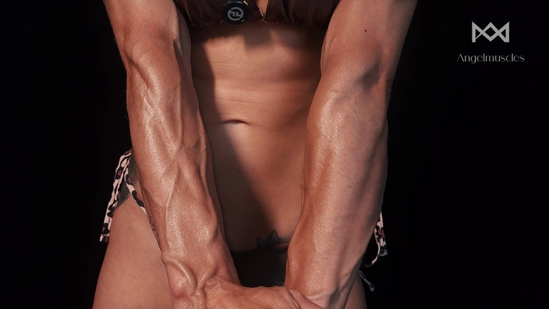 Angelmuscles: 쇼크 차지: 내가 과식한 밤