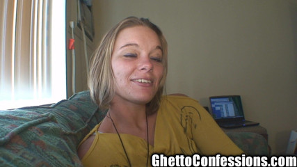 Ghetto Confessions: 자지를 잘 빨아주는 핫한 섹시 게토 우즈!