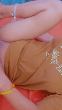 印度德西丈夫的浪漫心情，需要阴户来获得性快感
