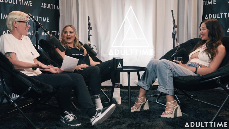 Adult Time Podcast: Scarlett Alexis &amp; Anna Claire Clouds Pen*s Jari &amp; Kelab Mile High |...