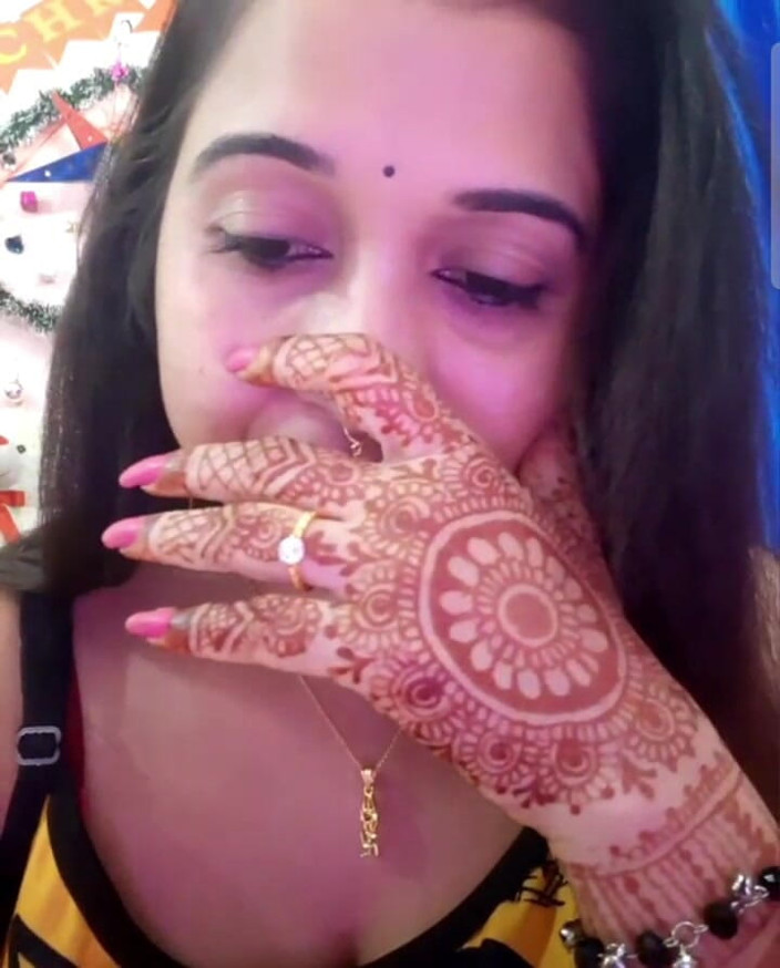 Kanchan devi: Smart Bhabi hård fitta pumpar vid videosamtal