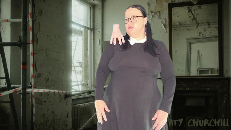 Katy Churchill: Grăsuța Miercuri Addams își dă de cap cu ceva