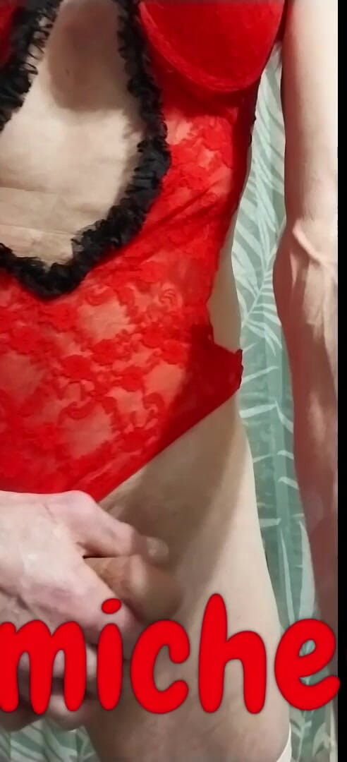 Sexy crossdresser wearing lingerie everything sexy: Cdmichel mặc đồ teddy màu đỏ tình dục